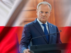 Tusk: świat się rozsypuje! Mocne słowa o Putinie i Kaczyńskim