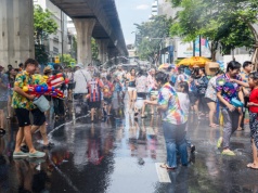 Ambasada ostrzega turystów w Tajlandii. Szykujcie się na utrudnienia i uważajcie na paszporty!