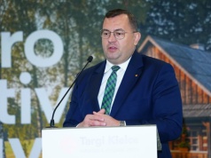 Minister Stefan Krajewski otworzył targi Agro&Active Travel w Targach Kielce