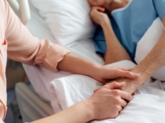 Standard organizacyjny w opiece długoterminowej. Zakłady mają czas do 31 sierpnia