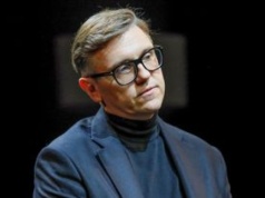 Musiał pożyczać pieniądze. "Grunt usuwa się spod nóg"