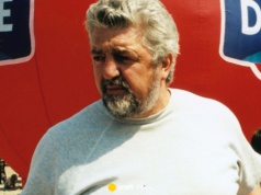 Już za życia stał się legendą PRL. Jego największe marzenie się nie spełniło