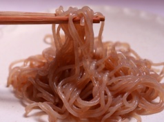 Zero kalorii. Pęcznieje w żołądku i syci na długi czas