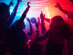 16-latce zadano 50 ran kłutych i ciętych. Śledczy wracają do nierozwiązanej zbrodni w Żarkach-Letnisku sprzed 25 lat