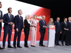 „Dziesiątka na wybory” – Tusk odkrywa karty