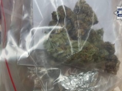 Częstochowa: areszt dla 28-latka za narkotyki. Jego kompan pod dozorem