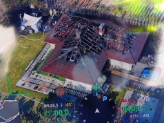 2 osoby poszkodowane w pożarze domu