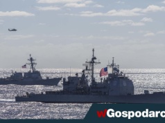 Amerykańskie okręty swobodnie operują w cieśninie Ormuz