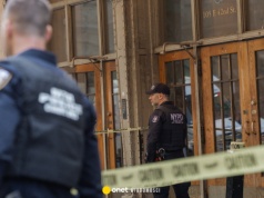 Atak maczetą w nowojorskim metrze. Policja zastrzeliła napastnika