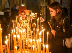 Do Polski dotar Święty Ogień z Jerozolimy