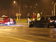 Nocne zderzenie aut w Lublinie. Jeden z kierowców sądził, że ma pierwszeństwo