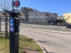 Bydgoszczanie jak płacą za parkowanie wolą plastik niż gotówkę