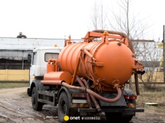 Problem z szambami. Ceny poszły w górę, a kolejki są coraz dłuższe