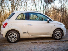 Ile kosztuje najtańszy używany Fiat 500 z niewielkim przebiegiem?