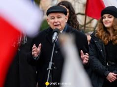 Kaczyński boi się stracić Trybunał. Tusk atakuje kryptowalutami. Koalicja się żre