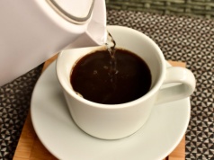 Zbroja dla wątroby. Naukowcy: jeden rodzaj kawy wygrywa z innymi