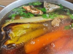 Dodaj dwie sztuki do rosołu. Żadne kostki i maggi nie będą potrzebne