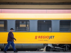 Pasażerowie w szoku po decyzji przewoźnika. Wiadomo, co ze zwrotem pieniędzy