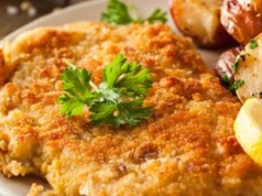 Wymocz w niej mięso, bo mięknie i chłonie cały smak. Kotlety wyjdą delikatne i przepyszne