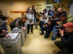 Węgry wybierają władze. Co z Orbanem? O której wstępne wyniki?