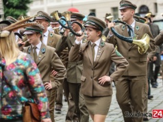 Powalczą o Kryształowy Róg. Będzie plenerowy występ i przemarsz dookoła świdnickiego Rynku