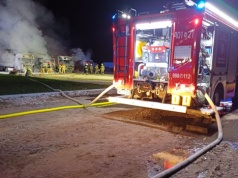 Wielki pożar ciężarówek. Kolosy płonęły jak pochodnie