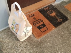 Dopisek na torbie z zakupami wprawił go w osłupienie. "Nieprofesjonalne i niesmaczne"