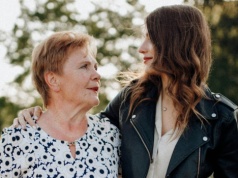 Nasi rodzice nie mówili "rozumiem" ani "nic się nie stało". Teraz uczą się tego od nowa