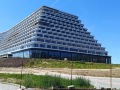 Gołębiewski szuka załogi do największego hotelu w Polsce. W rekrutacji także pracownicy z Filipin