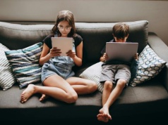 Hejt, przemoc i AI: czy młodzież rozumie internet?