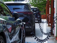 Państwo dotuje zakupy elektryków, ale nie aż tak. Skarbówka upomniała się o 30 tys. zł