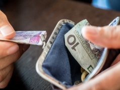 Jak zadbać o stabilność finansową na emeryturze? Te nawyki robią różnicę