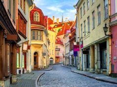 Nadbałtycka stolica bije rekordy popularności. Turyści wolą ją od Helsinek czy Sztokholmu