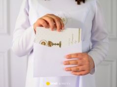 Rodzice chrzestni w Polsce wydają nawet 1 500 zł. W Niemczech wystarczy 25 euro