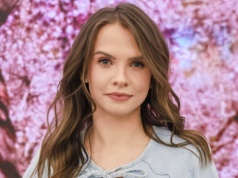 Jak nosić jeans w 2026 według Karoliny Wolskiej? Ola Filipek zadała szyku