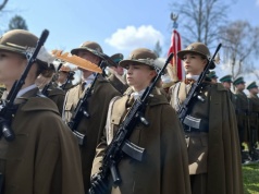 „Nie bądź obojętny”. Nowy Sącz przeszedł Marszem Pamięci Sybiraków