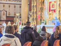 Licheń modlił się o pokój. Wierni połączyli się duchowo z papieżem