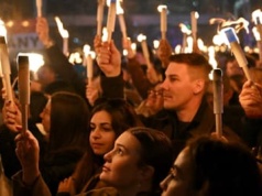 To on jest twarzą rewolucji młodych przeciwko Orbánowi. Bence Szabó rzucił rękawicę reżimowi