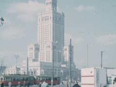 Kiedyś wyglądał zupełnie inaczej. Tak zmienił się Pałac Kultury w Warszawie