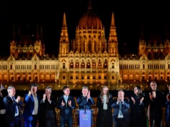 Magyar: "Razem wyzwoliliśmy Węgry". Orban gratuluje zwycięstwa Tiszy