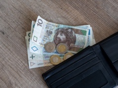 Czternasta emerytura 2026 nie dla wszystkich. Jedna kwota decyduje, czy zobaczysz pieniądze