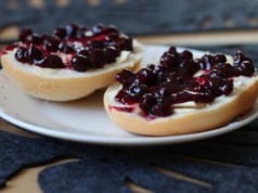 Wiele osób zaczyna dzień od takiego śniadania, a to najgorszy wybór. Cukier wystrzeli w kosmos