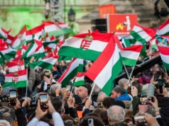 Są wyniki wyborów na Węgrzech. Kurs forinta już zareagował, na rynkach walutowa huśtawka