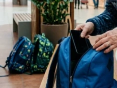 69-latka myślała, że to okazja życia. Nie wiedziała, że skradziony telefon właśnie wysyła policji jej dokładny adres