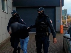 89 kapsułek z kokainą. Przemytnik miał je w żołądku