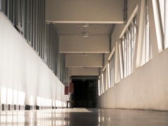 14-latka z Gdyni miała prawie 1,5 promila alkoholu. W szkole pobiła się z koleżanką