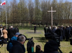 Nawrocki: Katyń to symbol zbrodni i kłamstwa