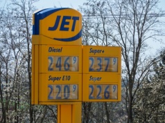 Niemcy tną podatek od paliw