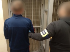 Kaplityny. 56-latek był tak pijany, że po wyjściu z Renault... zasnął