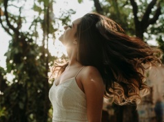 Uniknięcie KSeF w działalności nierejestrowanej może być prostsze, niż myślisz. Pod pewnym warunkiem